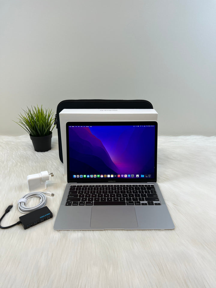 2018 MacBook Air 13-Inch (128GB SSD, 8GB RAM) w/ New Battery, 6 Months Warranty & Accessories
