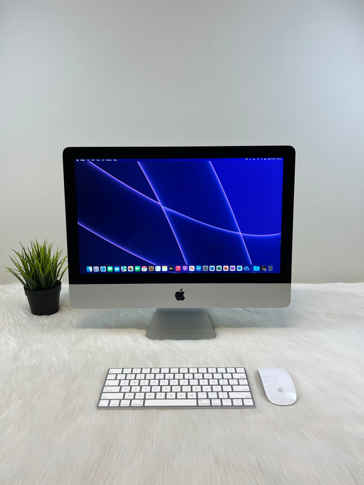 2017 iMac Retina 21.5-Inch (1TB HDD, 8GB RAM) with Warranty & Accessories
